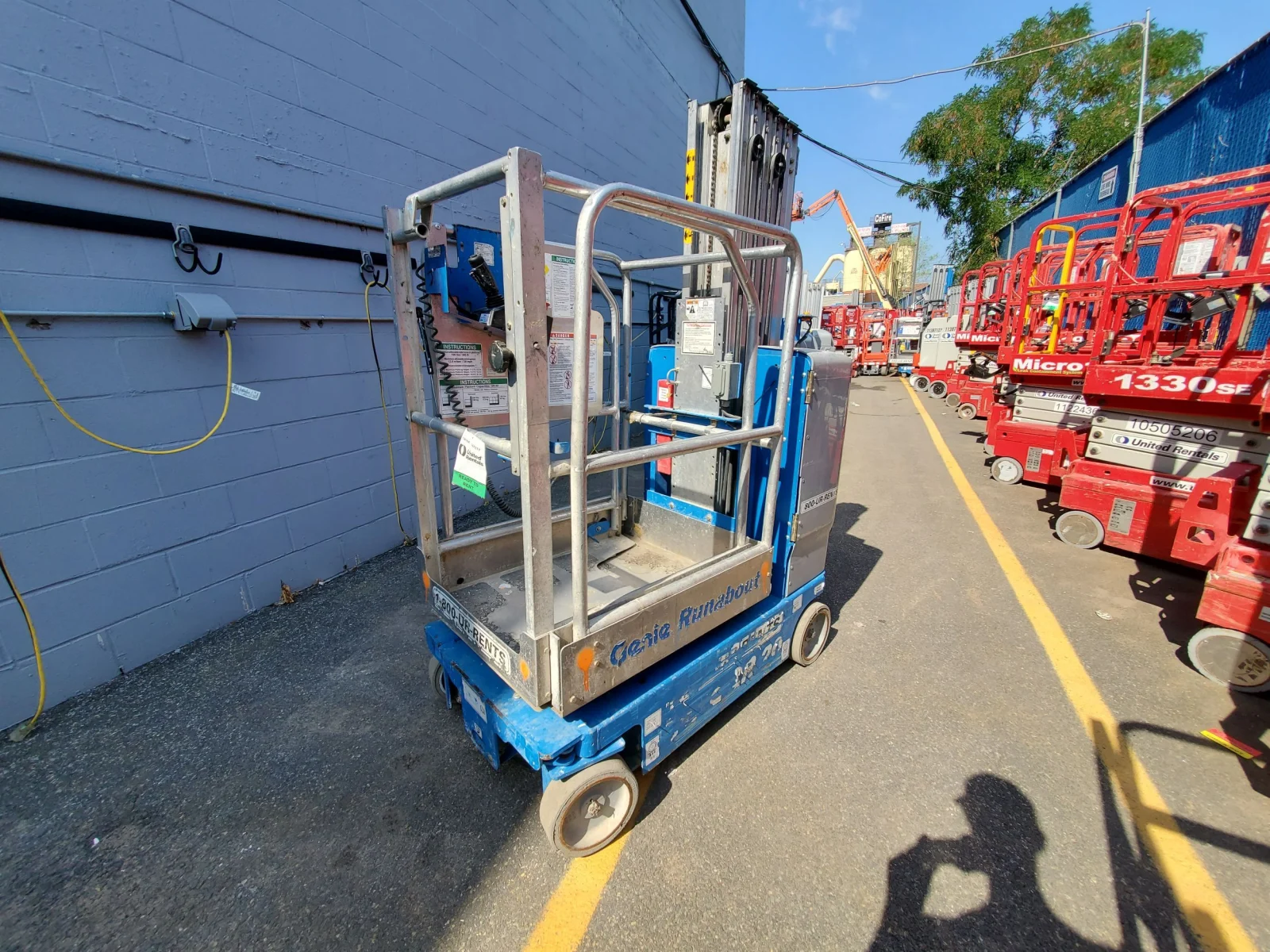 2016 Genie GR-20 Self-Propelled One-Person