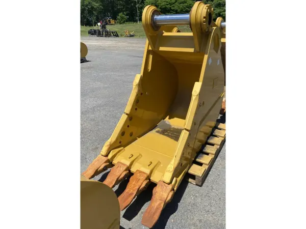 2023 Caterpillar 349/352 36IN SEVERE DUTY BUCKET