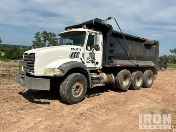 2007 Mack CT713
