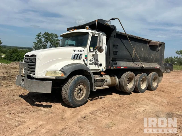 2007 Mack CT713