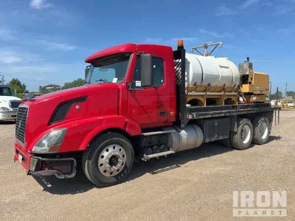 2007 Volvo VNL300