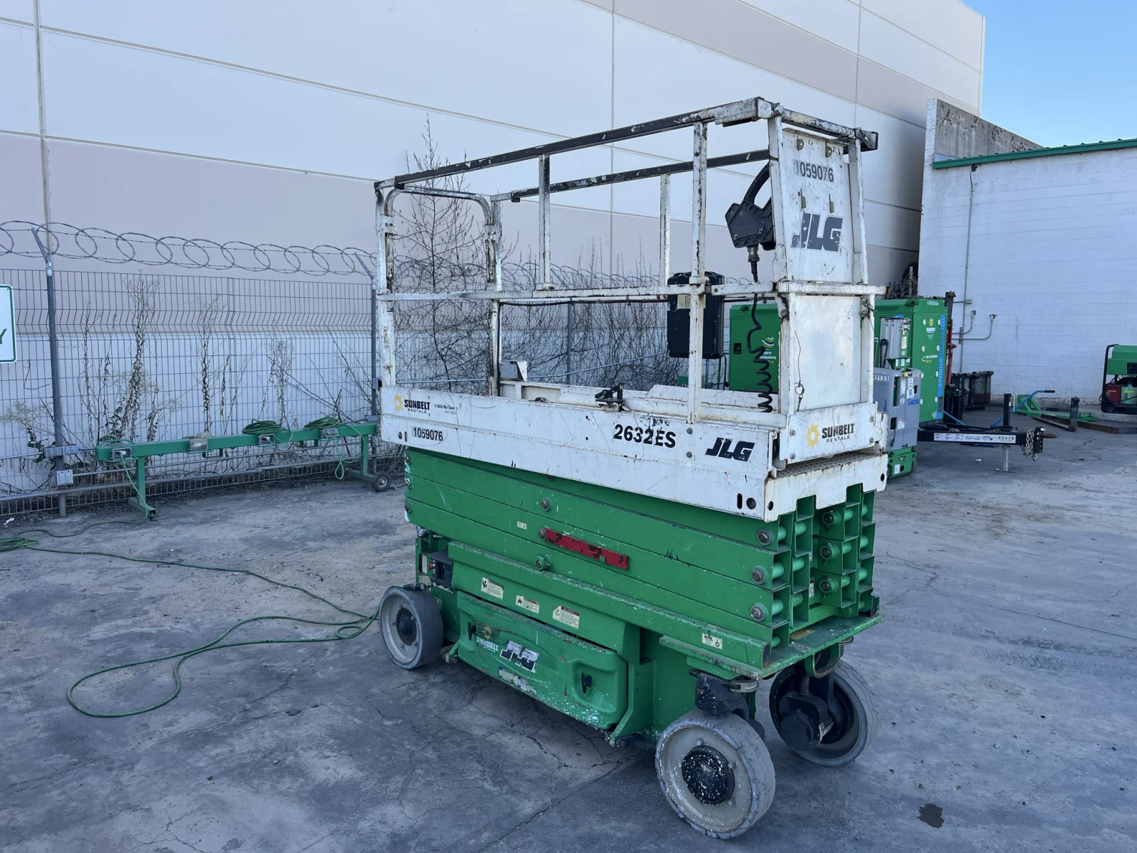 2017 JLG 2632ES