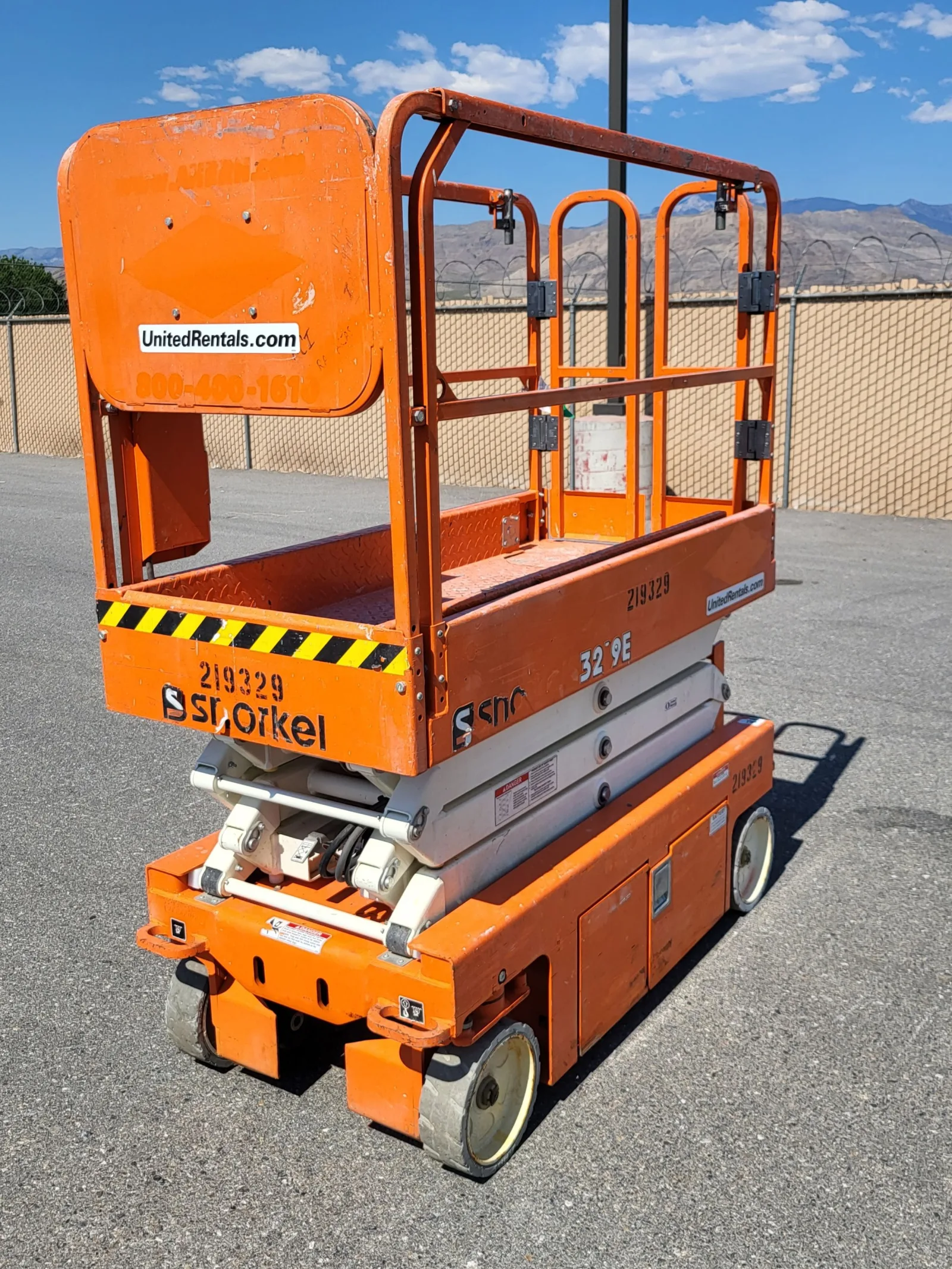 2018 Snorkel S3219E