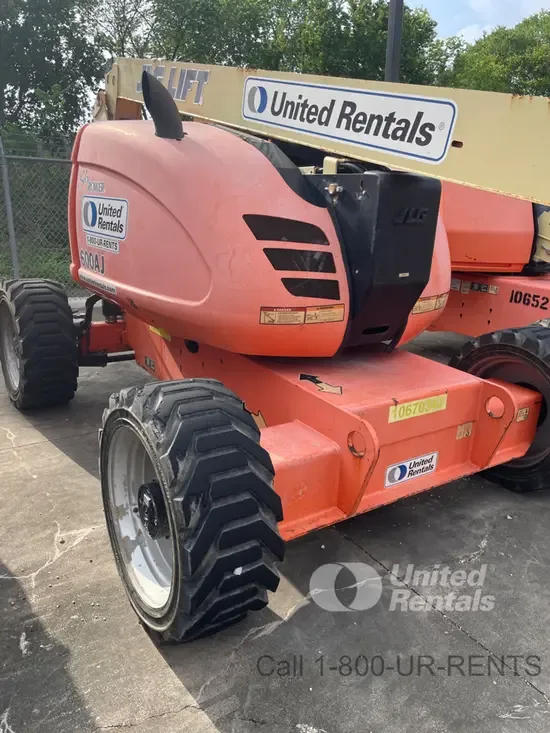 2017 JLG 600AJ Articulating