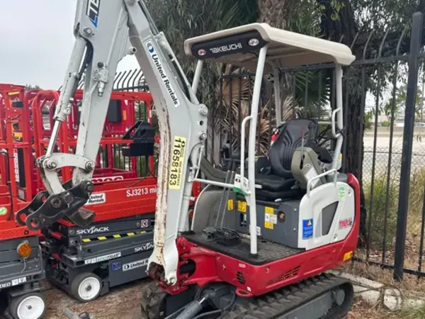 2023 Takeuchi TB20E