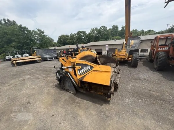 2014 Leeboy 1000F