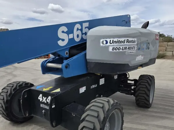 2017 Genie S-65