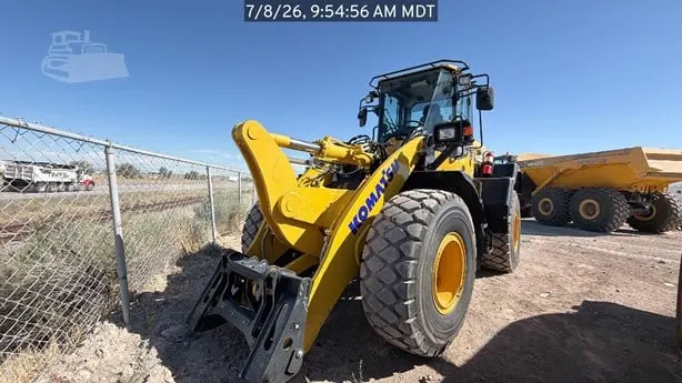 2024 Komatsu WA320-8