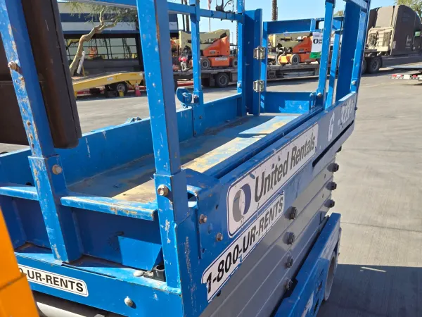 2016 Genie GS-3232