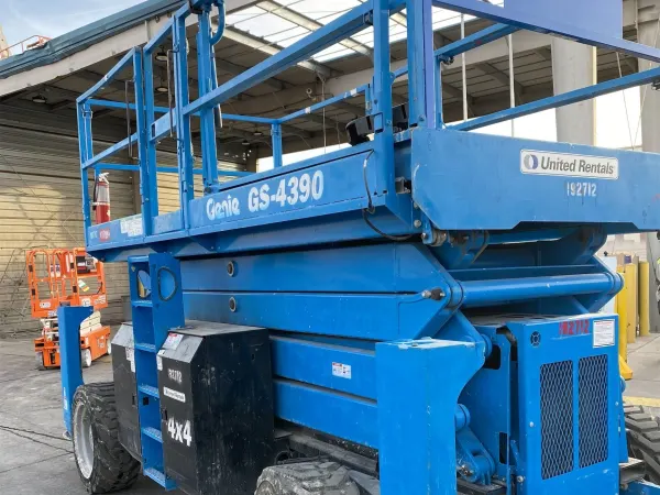 2017 Genie GS-4390-RT-Rough-Terrain