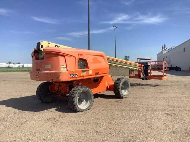 2018 JLG 600S