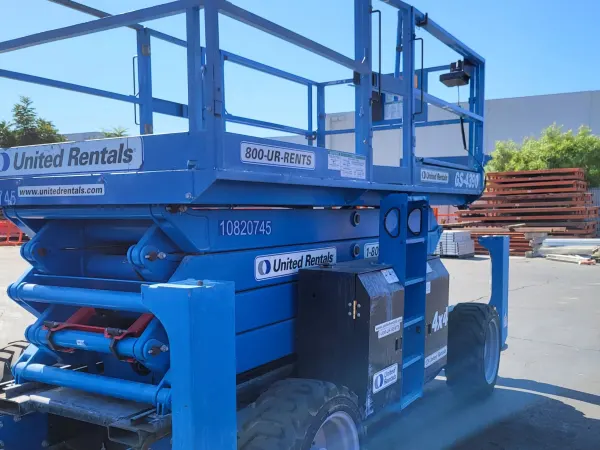2018 Genie GS-4390-RT-Rough-Terrain