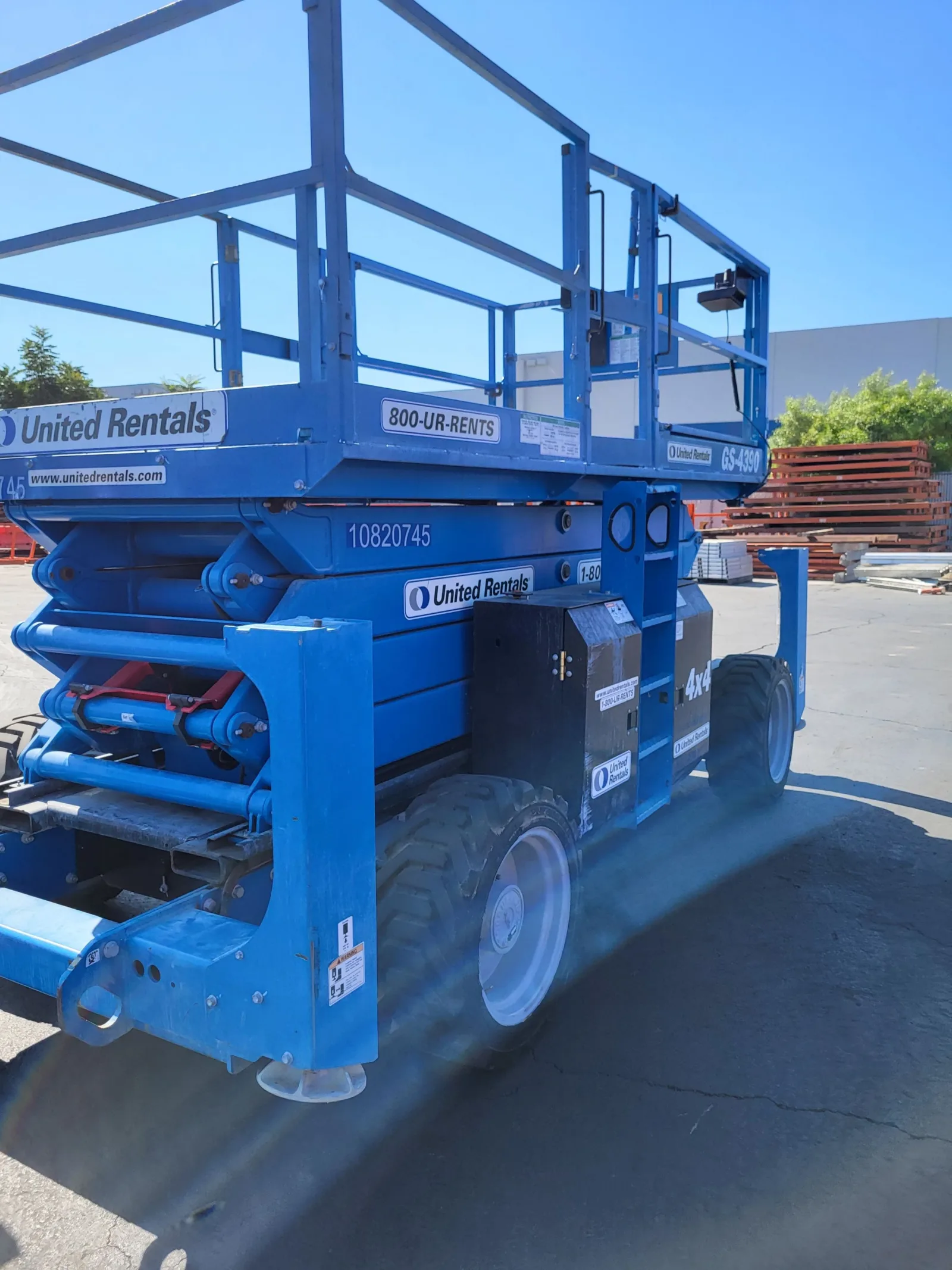 2018 Genie GS-4390-RT-Rough-Terrain