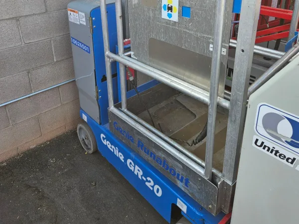 2017 Genie GR-20 Self-Propelled One-Person