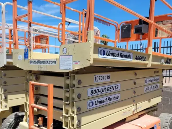 2018 JLG 4069LE