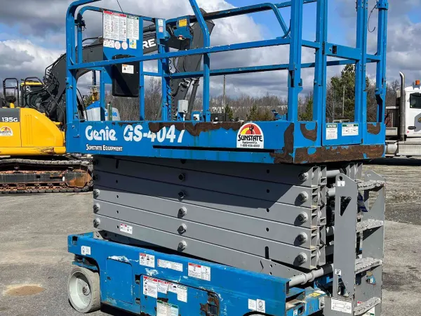 2016 Genie GS-4047