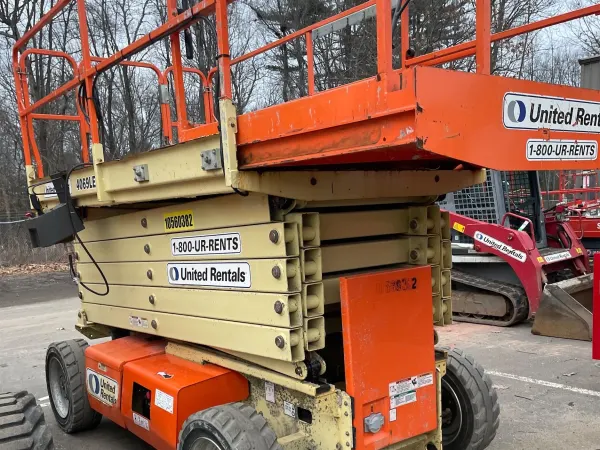 2017 JLG 4069LE