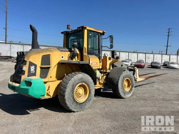 2014 Volvo L90G