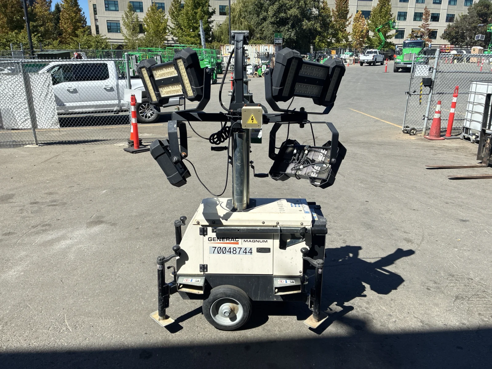 2018 Magnum (Generac) PLT240