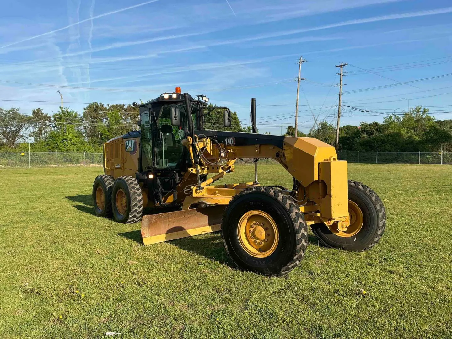 2021 Caterpillar 140