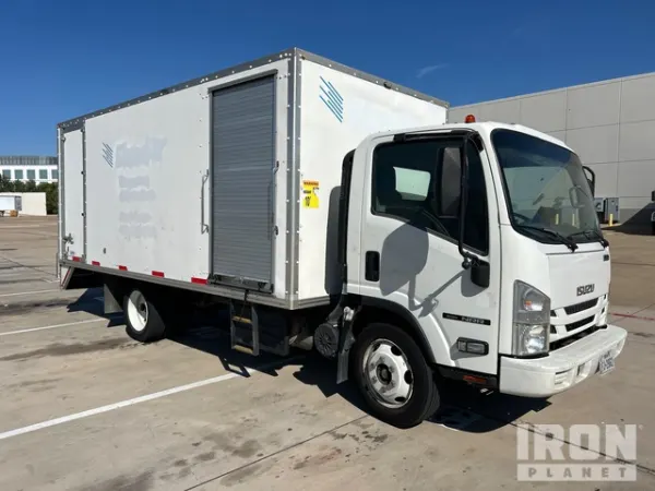 2019 Isuzu NRR