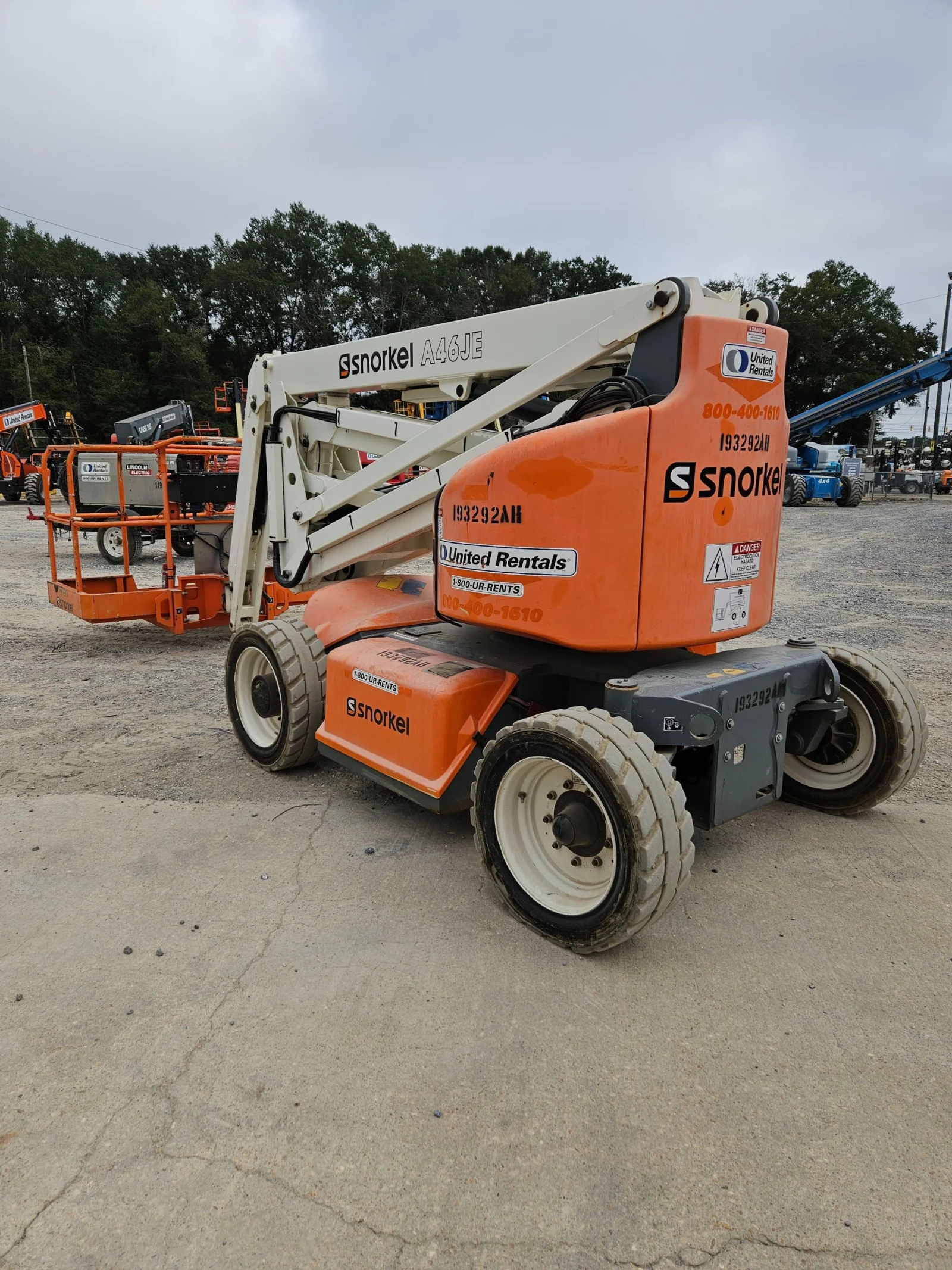 2017 Snorkel A46JE Articulating