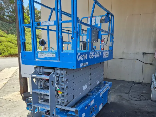 2018 Genie GS-4047