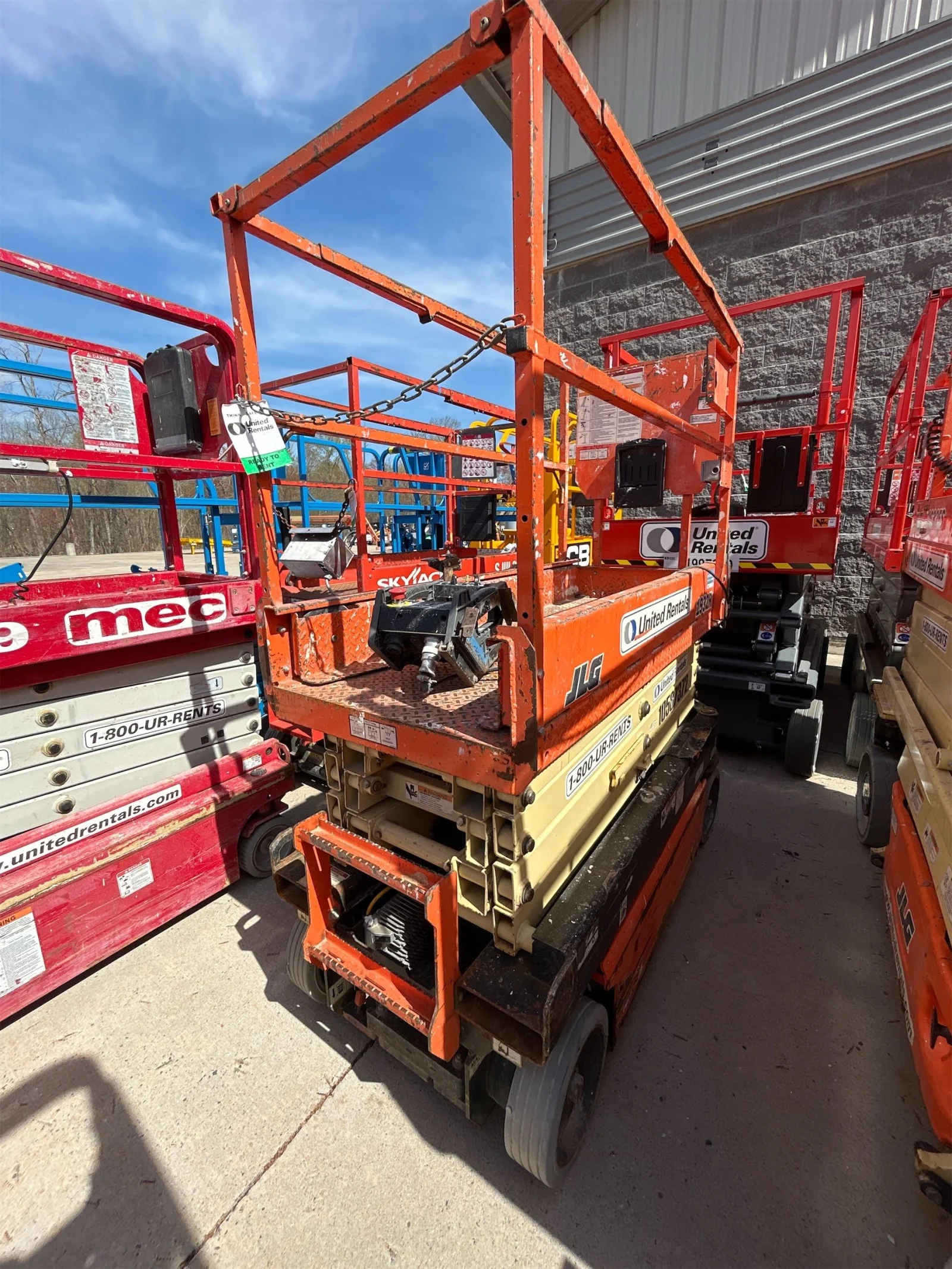 2017 JLG 1932R