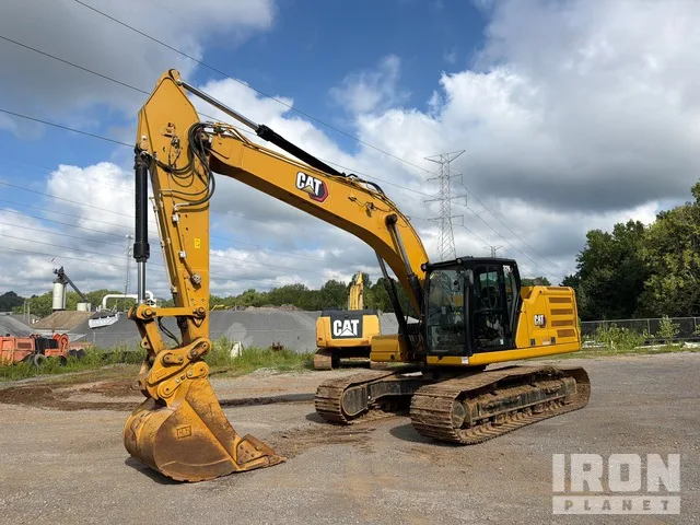 2022 Caterpillar 326