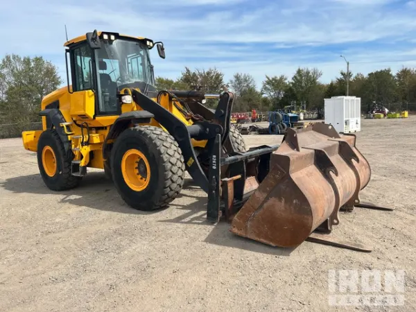 2023 JCB 427 ZX T4F