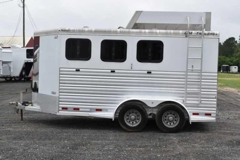 2012 CM Trailers 3HBP 3 Horse Trailer