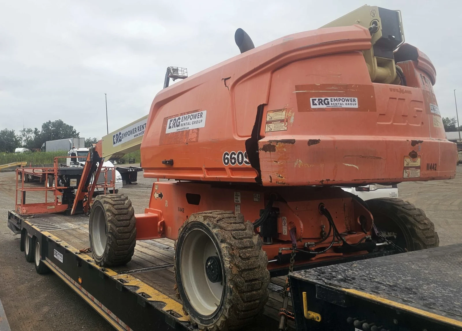 2018 JLG 660SJ