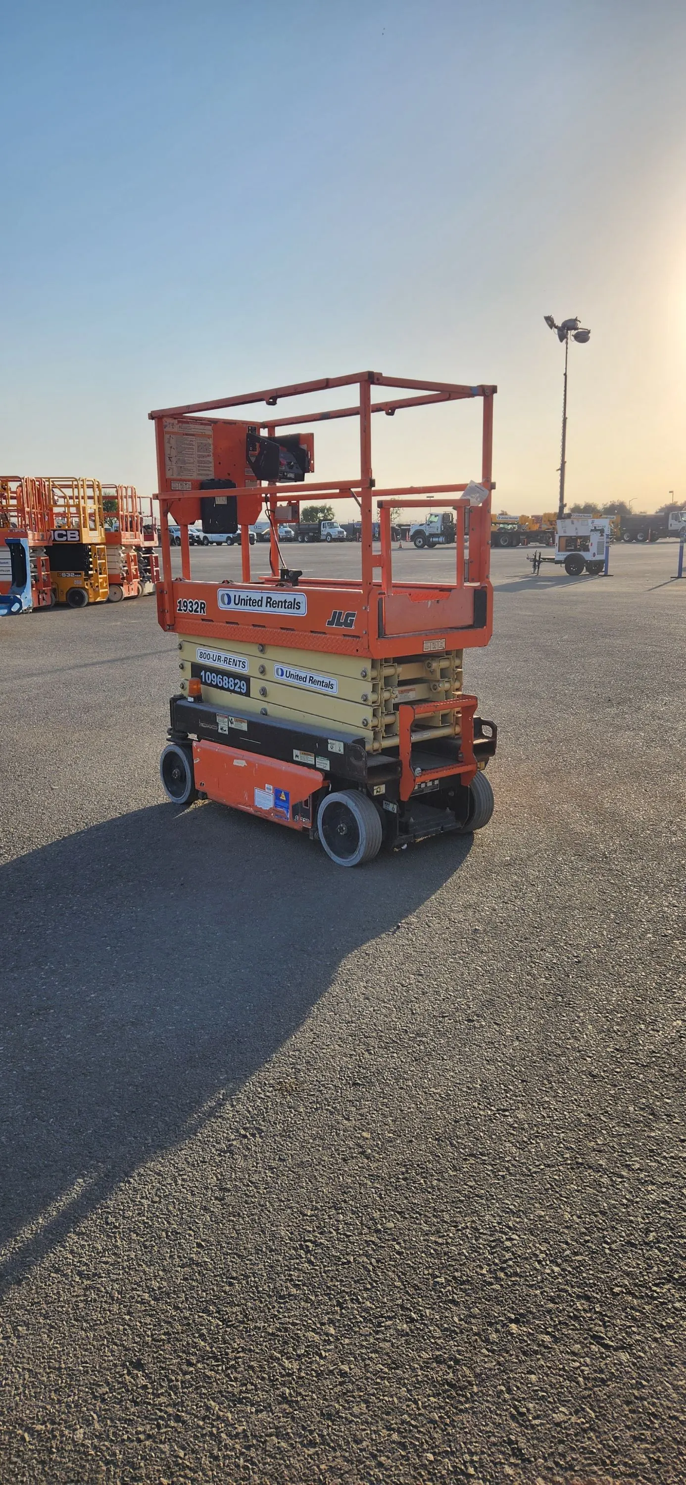 2019 JLG 1932R