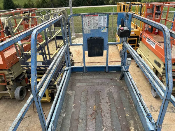 2014 Genie GS-3246