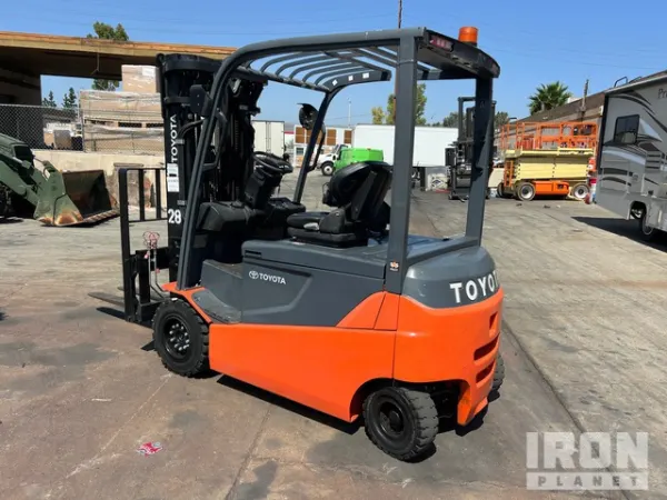 2021 Toyota 05-8FBM30T
