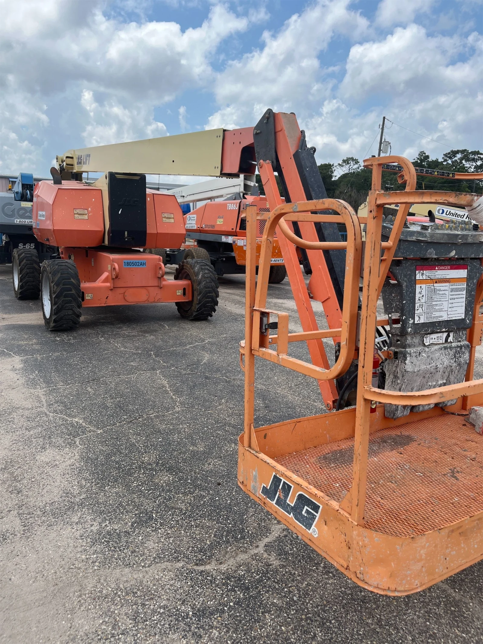 2016 JLG 800AJ Articulating