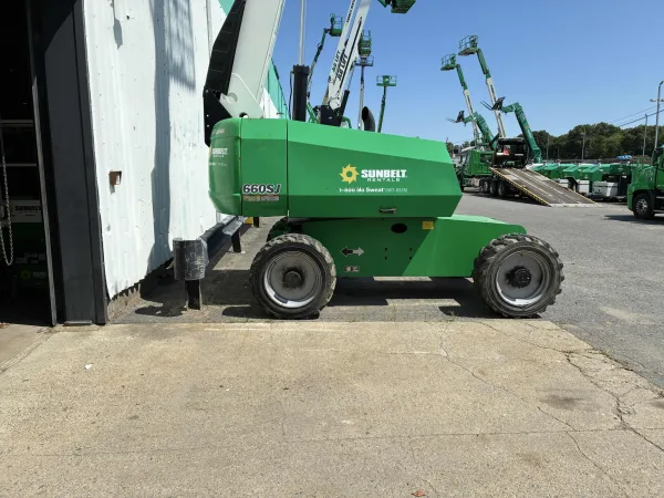 2017 JLG 660SJ