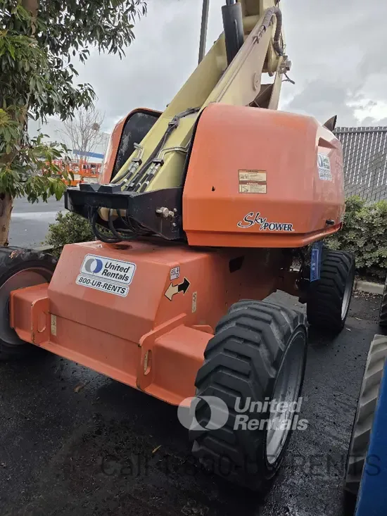 2018 JLG 660SJ