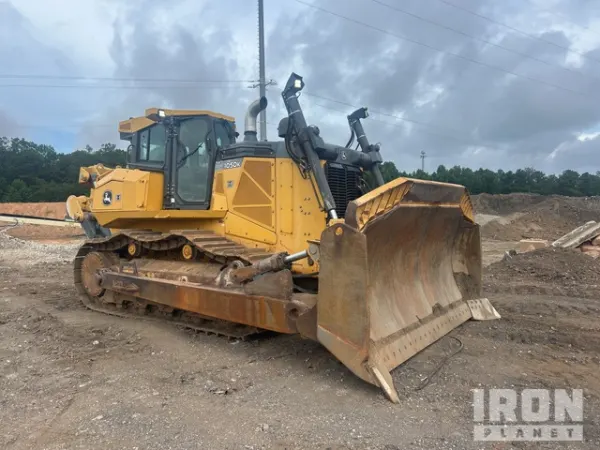 2015 John Deere 1050K