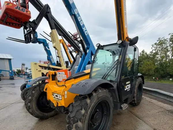 2021 JCB 509-42