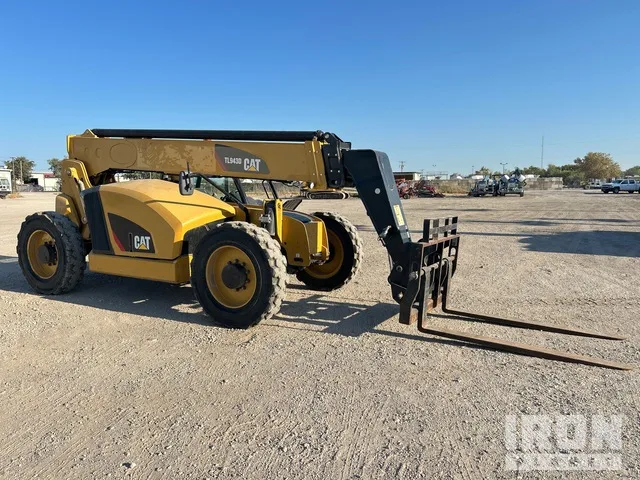 2020 Caterpillar TL943D