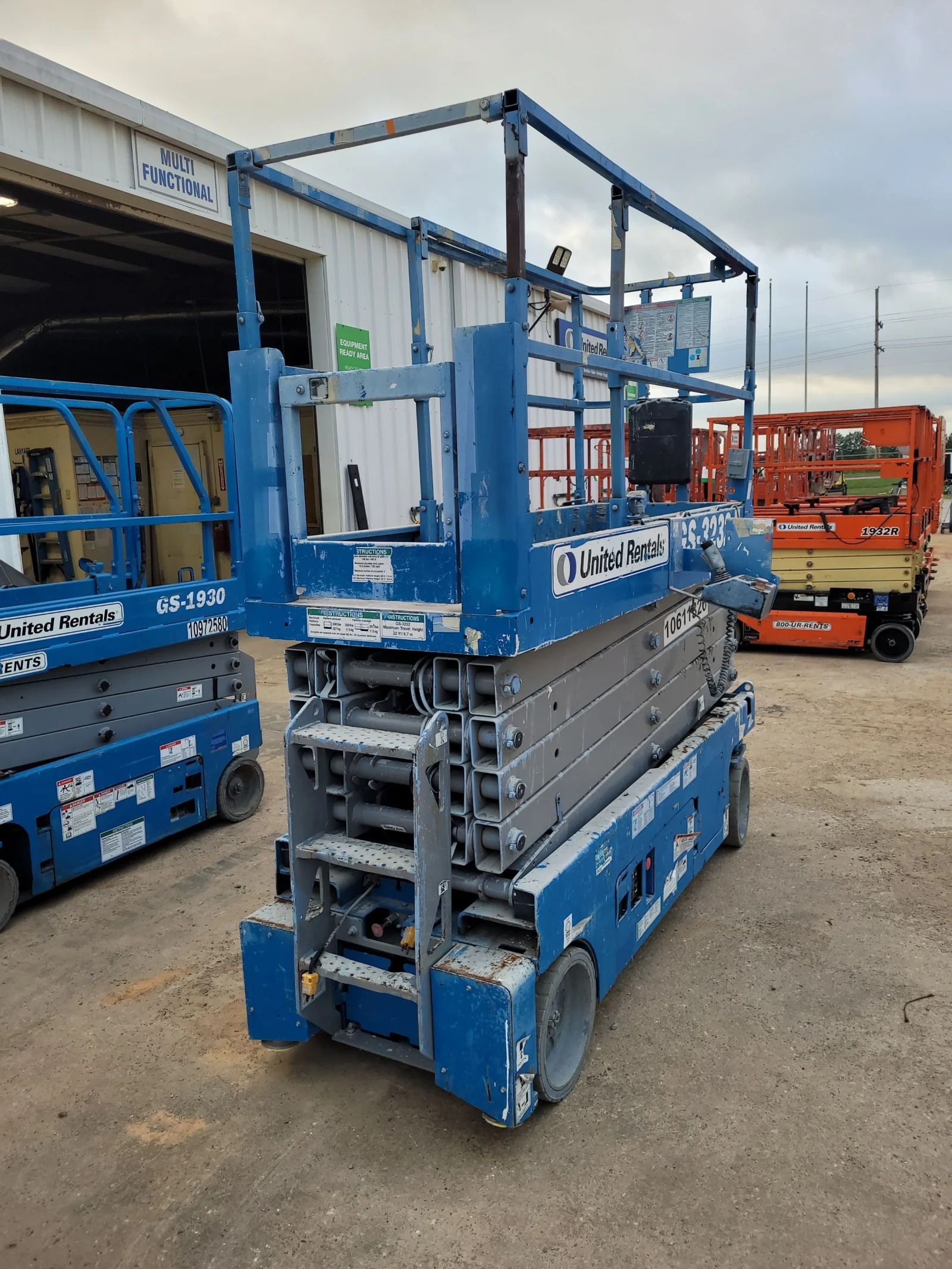 2017 Genie GS-3232