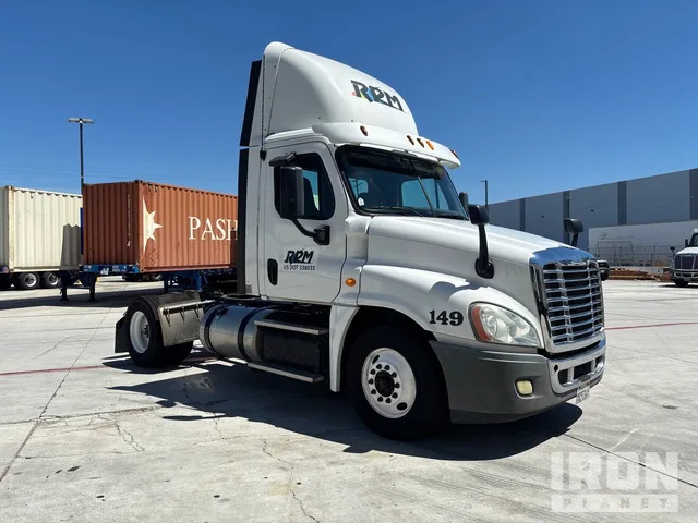 2013 Freightliner Cascadia 125DC