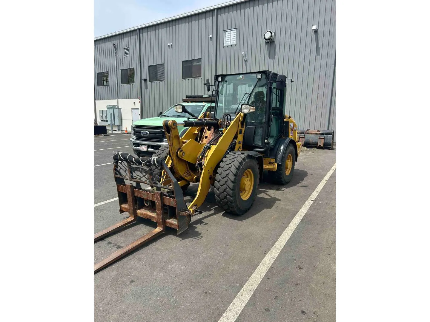 2022 Caterpillar 906M