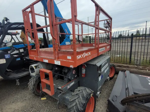 2017 Skyjack SJ6826RT-Rough-Terrain