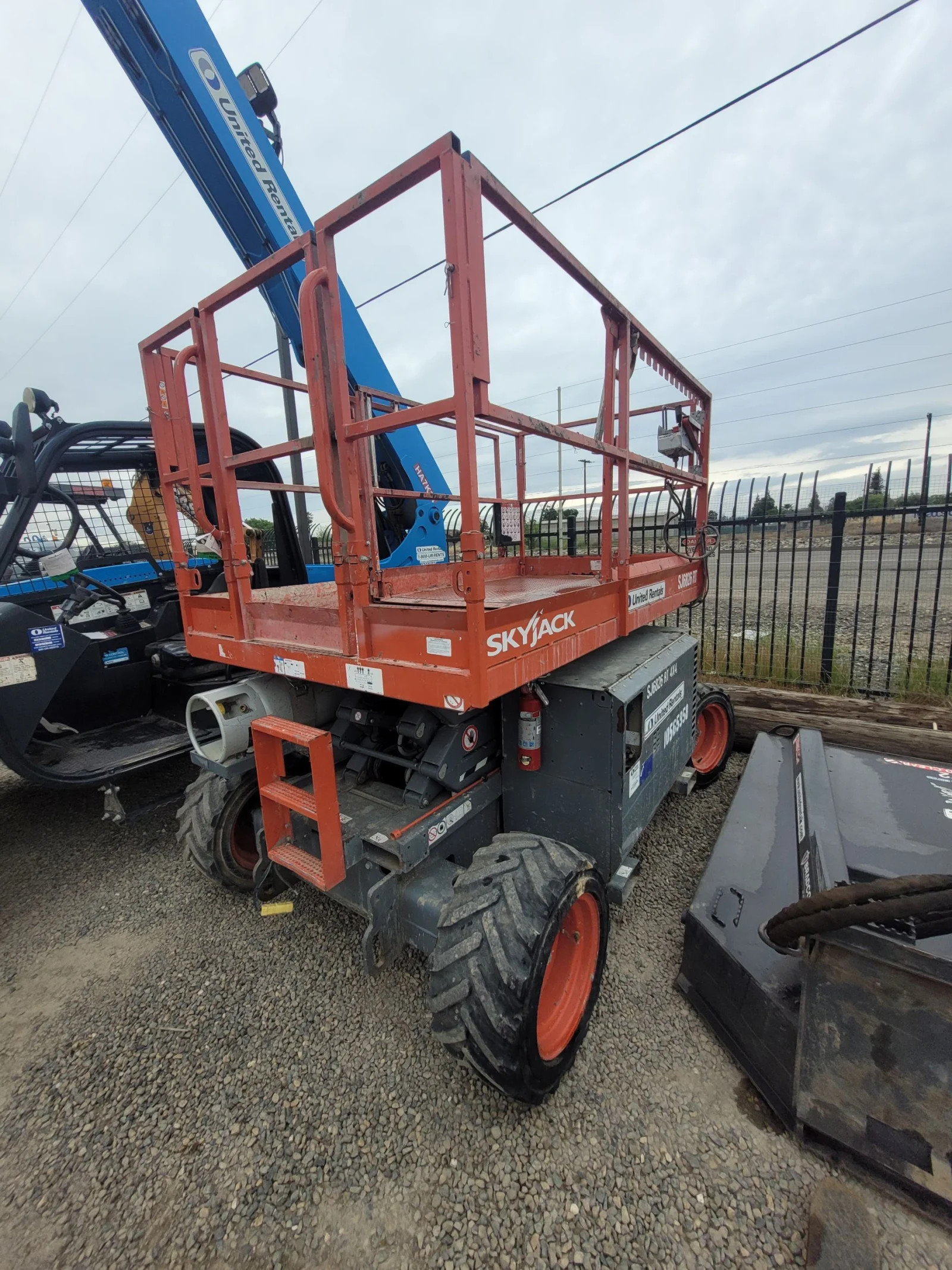 2017 Skyjack SJ6826RT-Rough-Terrain