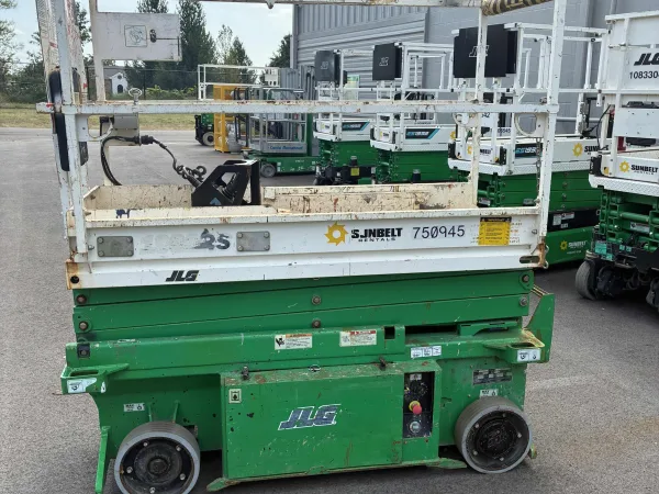 2015 JLG 1932RS