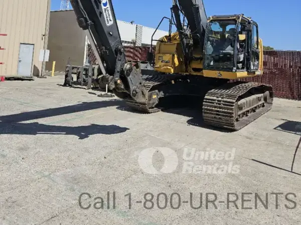 2020 John Deere 345G LC