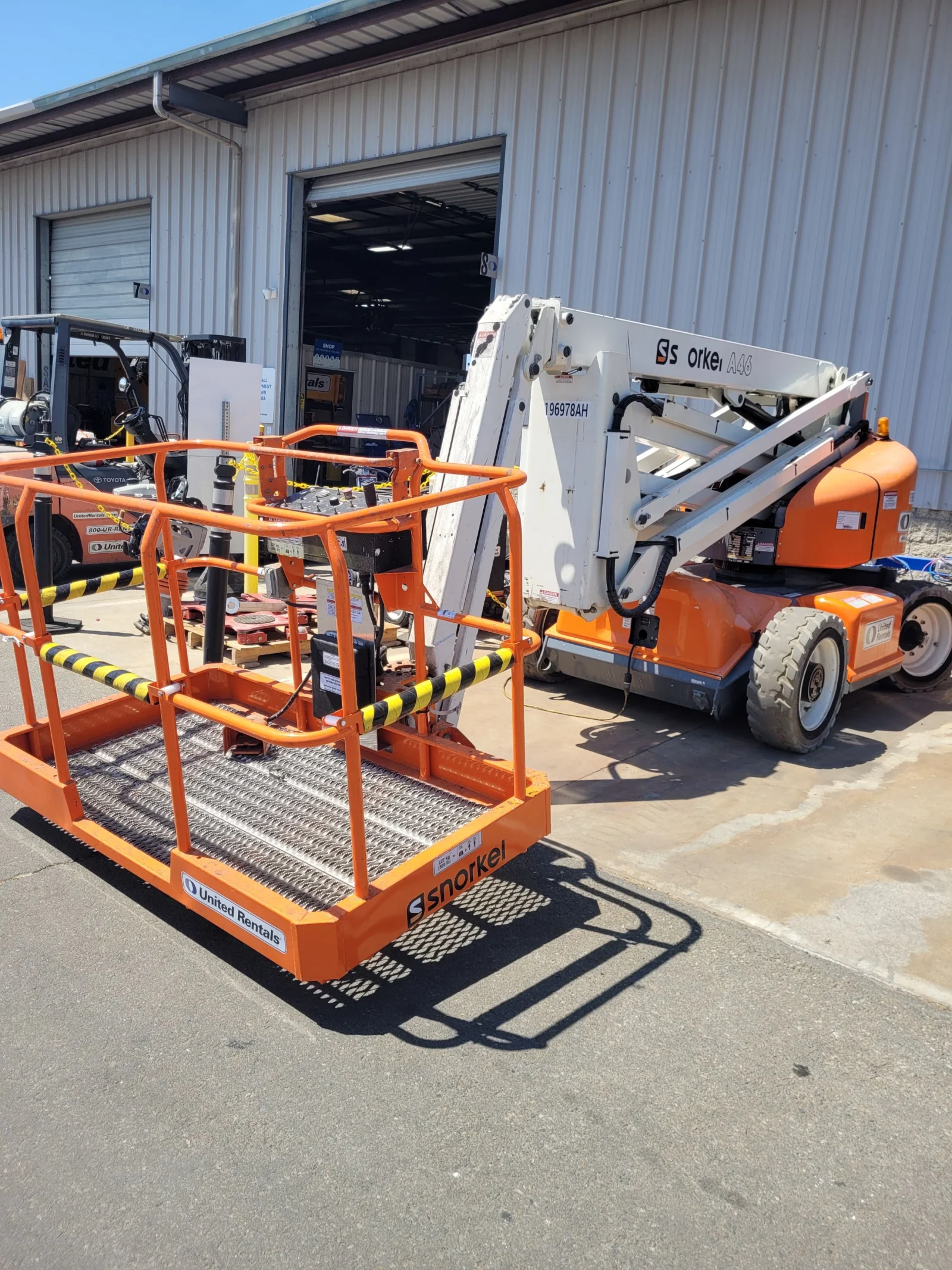 2017 Snorkel A46JE Articulating