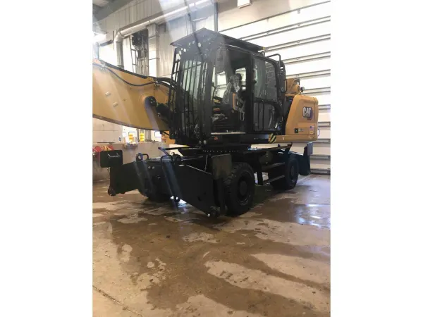 2022 Caterpillar MH3026